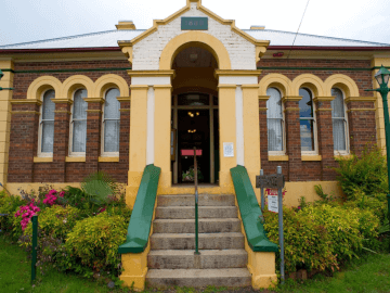 <b>Land of the Beardies History House and Research Centre</b>